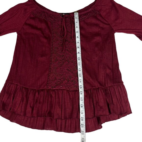 Almost Famous Maroon Embroidered Pleated Ruffled Blouse Womens Size L (N10304) - Picture 7 of 8